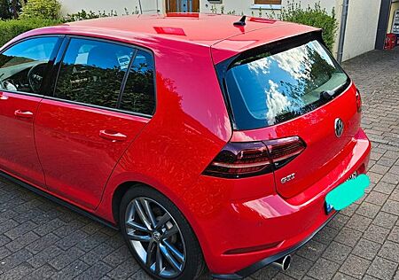 VW Golf Volkswagen 2.0 TSI GTI GTI