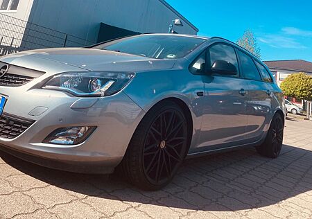 Opel Astra Sports Tourer 1.4 Turbo Sport 103 A Sport