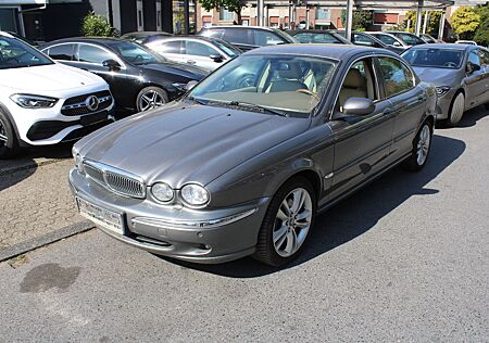 Jaguar X-Type 3.0 V6 Executive*LEDER*NAVI*AUTOMATIK*TOP