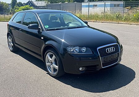Audi A3 1.6 FSI Attraction