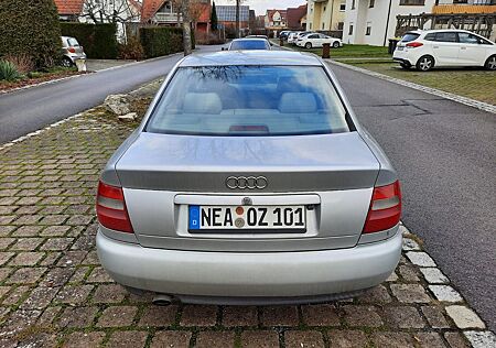 Audi A4 B5 1.8 125PS Allwetter