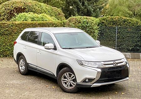 Mitsubishi Outlander 2.0 MIVEC Diamant Edition ClearTec...