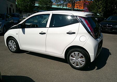 Toyota Aygo (X) Aygo Klima 8xbereift TÜV neu Kupplung neu