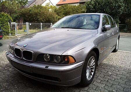 BMW 525i A - TOP Zustand !!