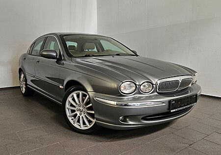 Jaguar X-Type 2 Liter V6 Executive