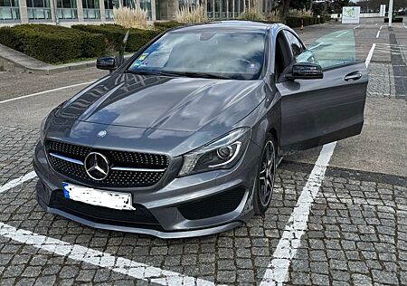 Mercedes-Benz CLA 180 AMG Line