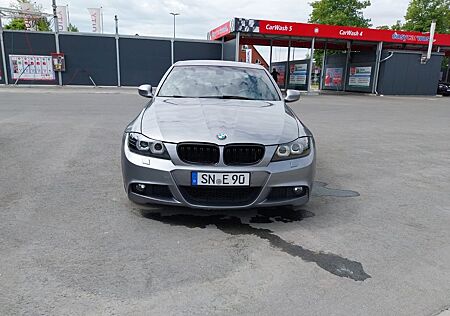 BMW 320i - M Paket, Apple Carplay