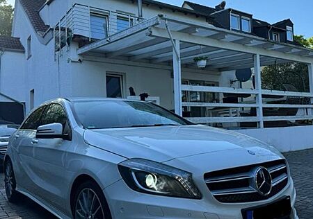 Mercedes-Benz A 180 D AMG Sport DCT Automatik Standheizung