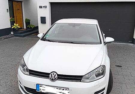 VW Golf Volkswagen 1.2 TSI BMT CUP CUP