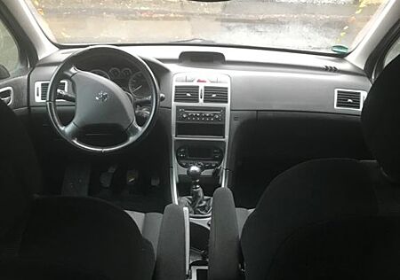 Peugeot 307 DVD HDI FAP 135 DVD