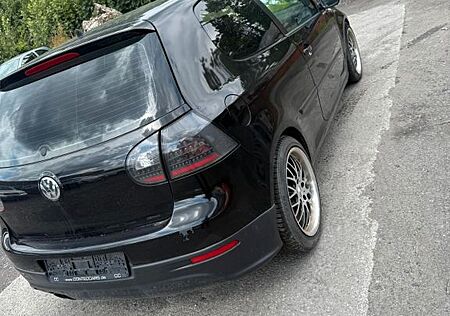 VW Golf Volkswagen V Lim. Trendline