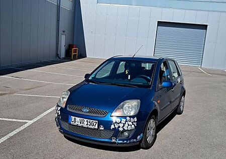 Ford Fiesta 1,4 16V Ambiente Ambiente