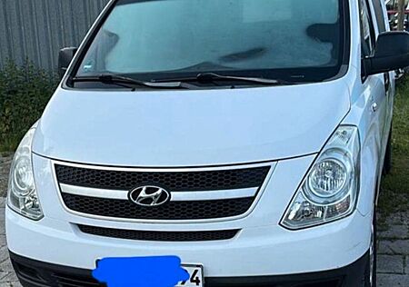 Hyundai H-1