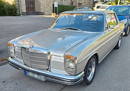 Mercedes-Benz 250
