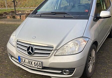 Mercedes-Benz A 180 Autotronic -