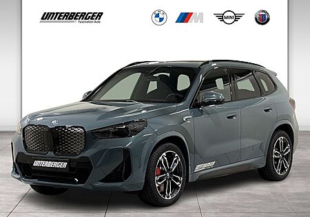 BMW iX1 eDrive20 M Sport Pro PA+ DA+ AHK HUD HK Pano