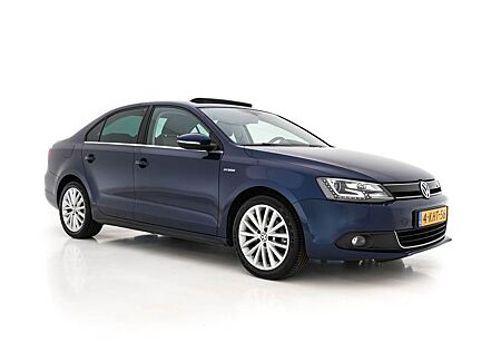 VW Jetta Volkswagen 1.4 TSI Hybrid Highline Executive-Pack Aut
