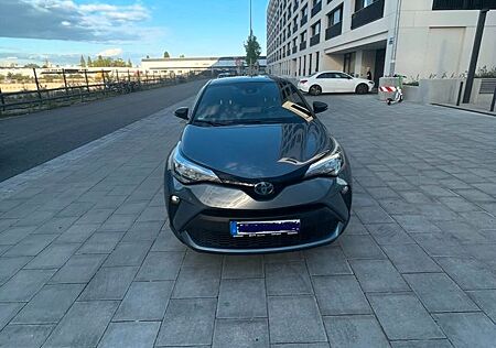 Toyota C-HR 2.0-l-VVTi Hybrid Team D, 2022,Sitzheizung