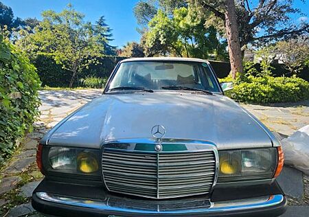 Mercedes-Benz 280