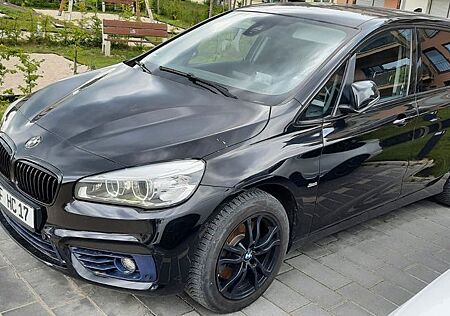 BMW 2er 220 Gran Tourer 220d xDrive Sport Line A Spo...