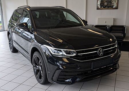 VW Tiguan Allspace Volkswagen R-Line 4M 7-Sitze Black Pano Cam