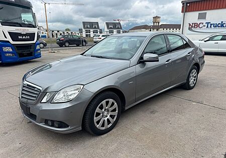 Mercedes-Benz E 200 CGI * PDC VORNE UND HINTEN * 2. HAND *