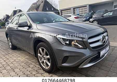 Mercedes-Benz GLA 200 GLA +LEDER+KAMERA+NAVI+ALUS+EUR6