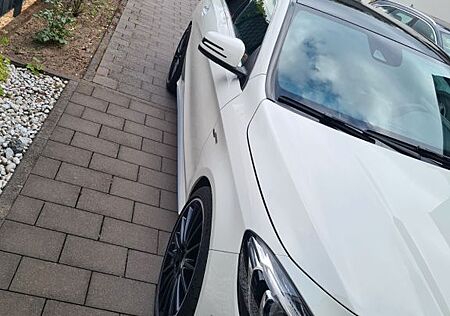 Mercedes-Benz CLA 45 AMG Shooting Brake CLA 45 AMG SPEEDSH...