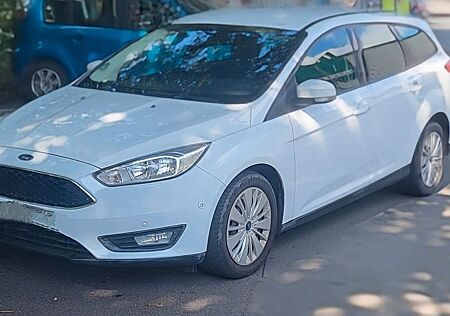 Ford Focus 1,0 EcoBoost 74kW Turnier -