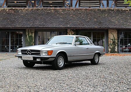 Mercedes-Benz 280 SLC mit seltenem Schaltgetriebe sowie SD