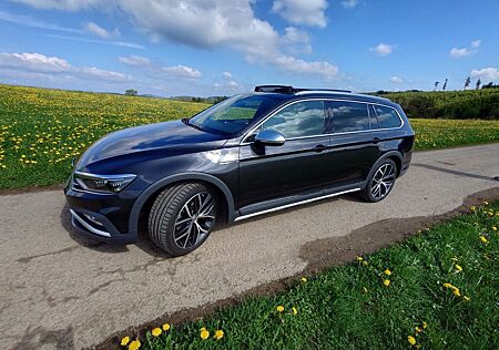 VW Passat Alltrack Volkswagen 2.0 TDI SCR 140kW DSG 4MOT A..St