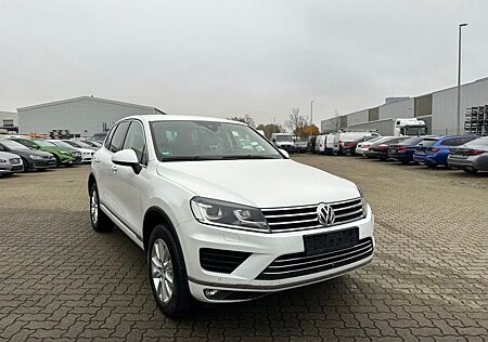 VW Touareg Volkswagen 3.0 V6 TDI SCR Exclusive BMT Terrain...