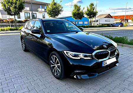 BMW 320d Sport Line Drive Ass AHK ACC
