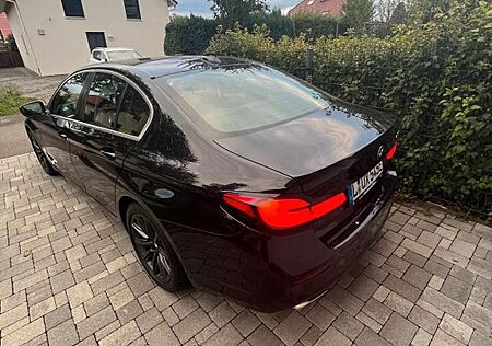 BMW 530e - Hybrid, Top-Ausstattung, Nichtraucher