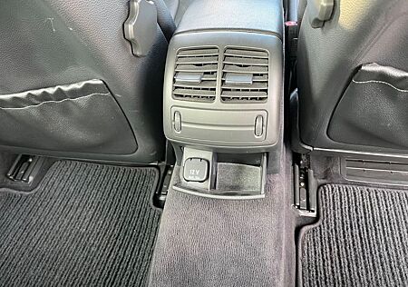 Mercedes-Benz E 200 KOMPRESSOR ELEGANCE Elegance