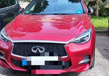 Infiniti Q30 2.0t DCT AWD Sport Sport