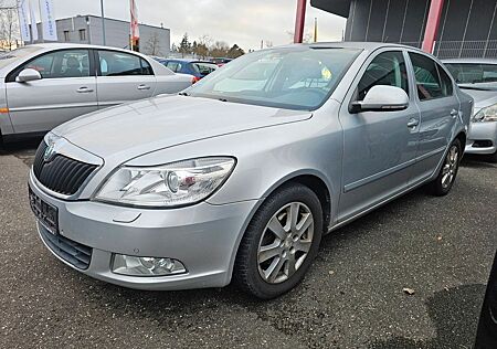 Skoda Octavia 2.0 TDI Elegance Xenon/PDC/Temp/neue Tüv