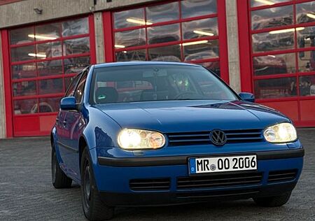VW Golf Volkswagen 1.9 TDI Basis