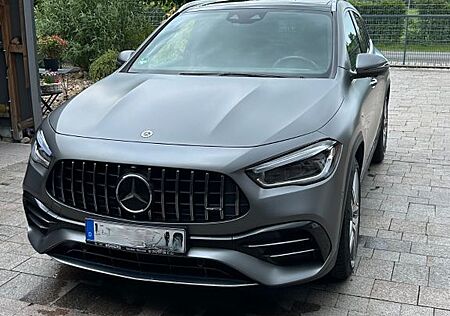 Mercedes-Benz GLA 45 AMG Mercedes-AMG GLA 45 S 4MATIC+ DCT...