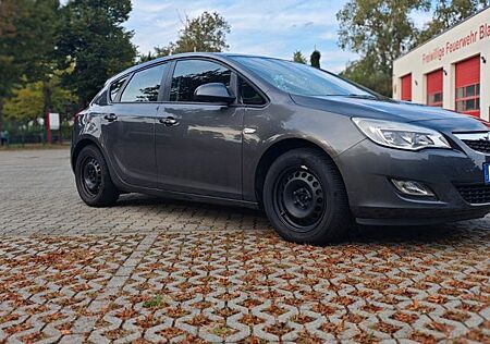 Opel Astra 1.4 ecoFLEX Selection 74kW Selection