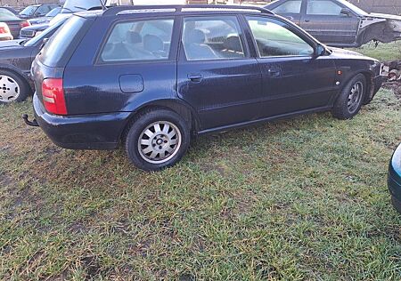 Audi A4 1.8 Avant -