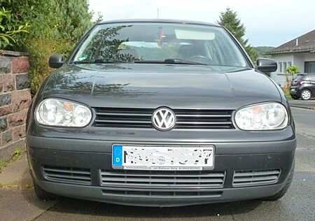 VW Golf Volkswagen 1.4 Basis