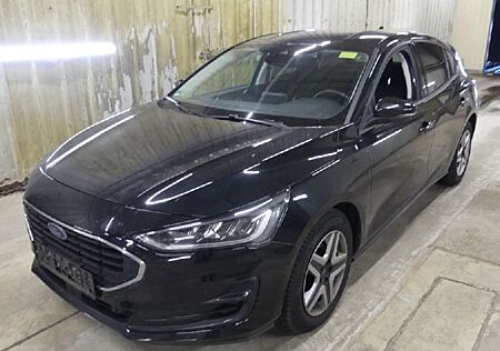 Ford Focus Lim. 1.5 TDCI/Nav/LED/10200netto