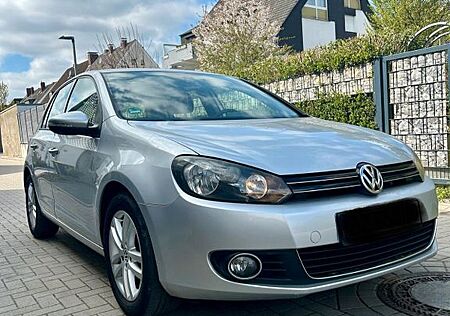 VW Golf Volkswagen 1.4 TSI Highline ,Ketten Satz ist neu.