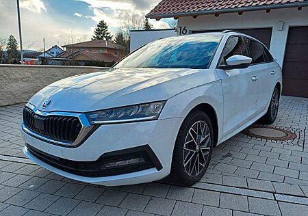Skoda Octavia Combi Ambition DSG