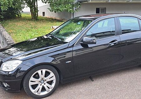 Mercedes-Benz C 180 Kompressor TÜV & Inspektion neu