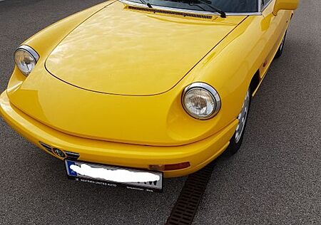 Alfa Romeo Spider 2.0