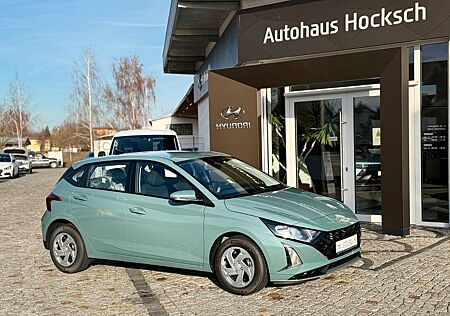 Hyundai i20 Select *NAVI*KAM*TEMPOMAT*