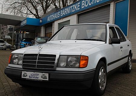 Mercedes-Benz E 260 * H Kennzeichen * Automatik * Klima *