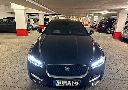 Jaguar XF 30d 300PS R-Sport Automatik R-Sport